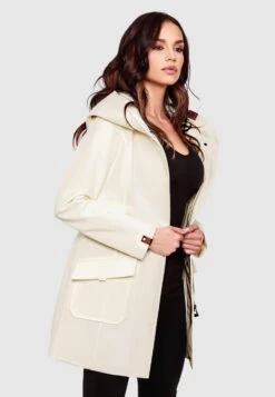 Marikoo Manteaux De Pluie Manteau Fonctionnel Mayleen Femme Blanc Cassé -Veste Mode 59381c0edc7dcdc0cf14e3cf498ba394